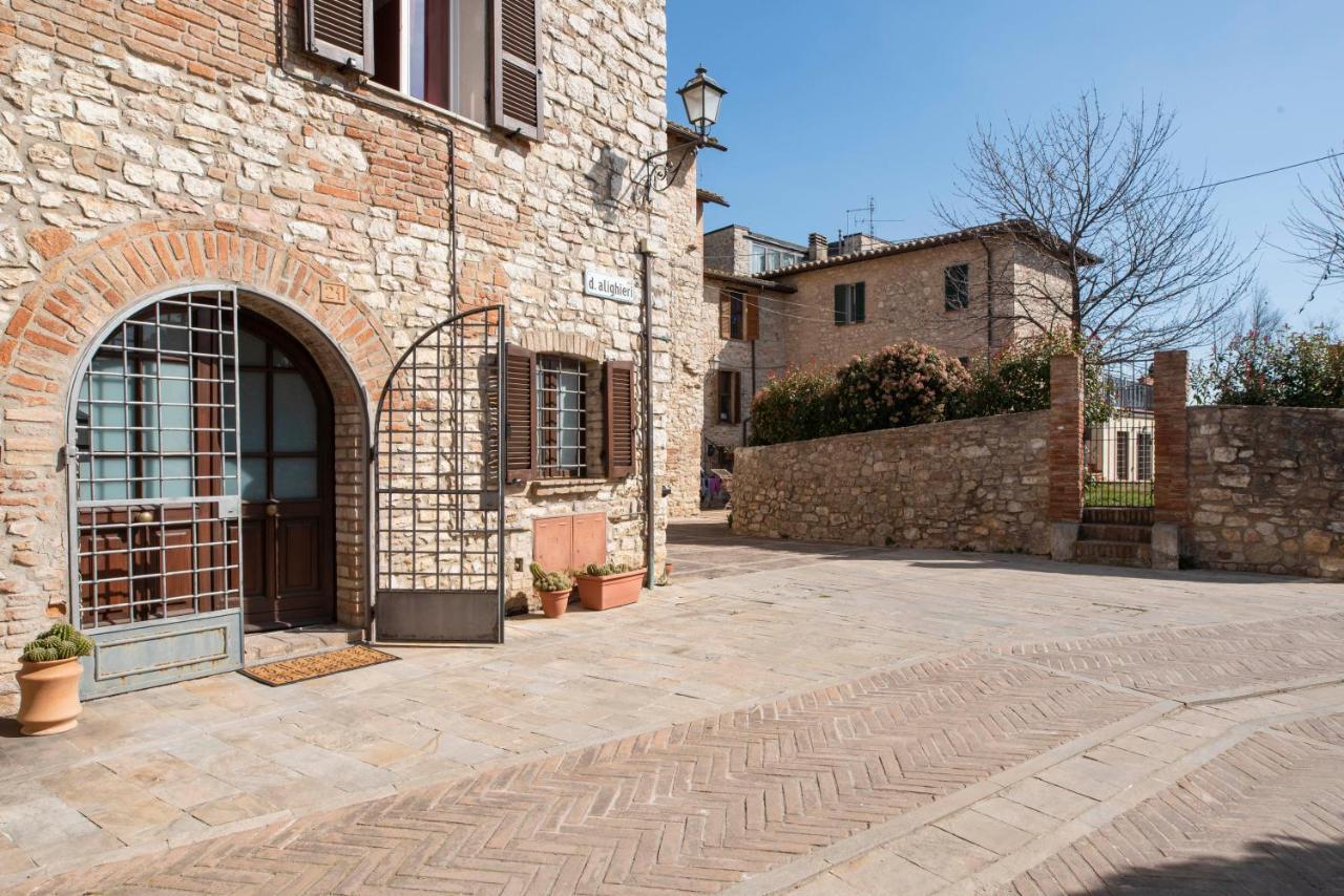 Appartamento Casa Nel Borgo Corciano Esterno foto